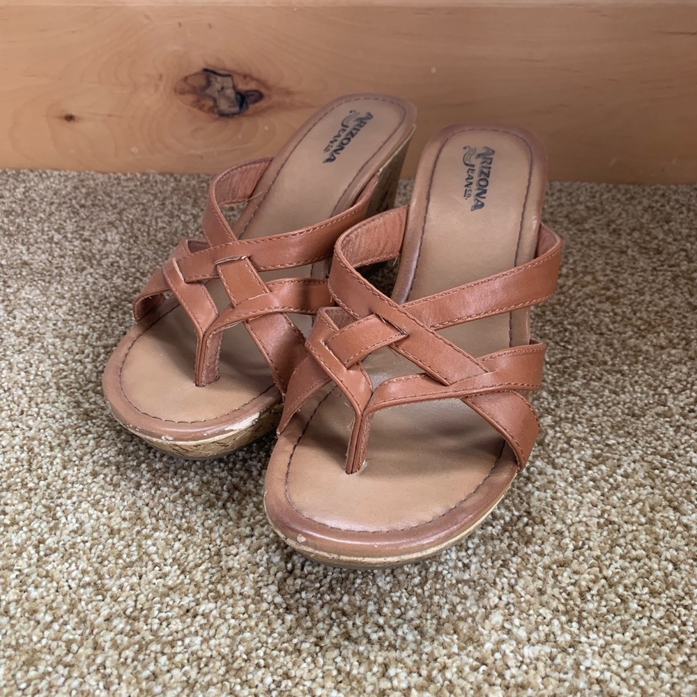 arizona jean co. brown wedge sandals